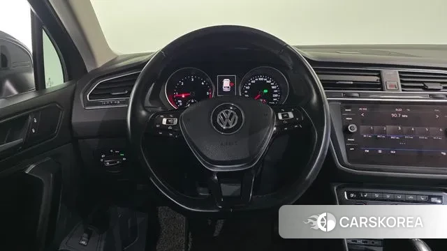 Volkswagen Tiguan second Generation 2018 Серый из Кореи, фото 4