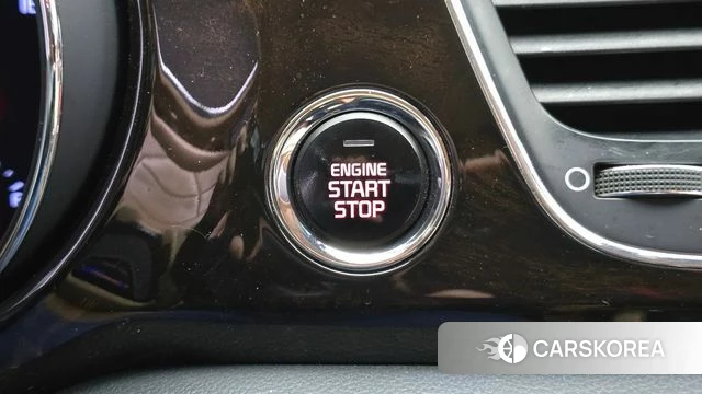 Kia The New Carnival 2018 Белый из Кореи, фото 4