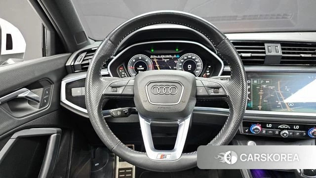 Audi Q3 (F3) 2020 Белый из Кореи, фото 4
