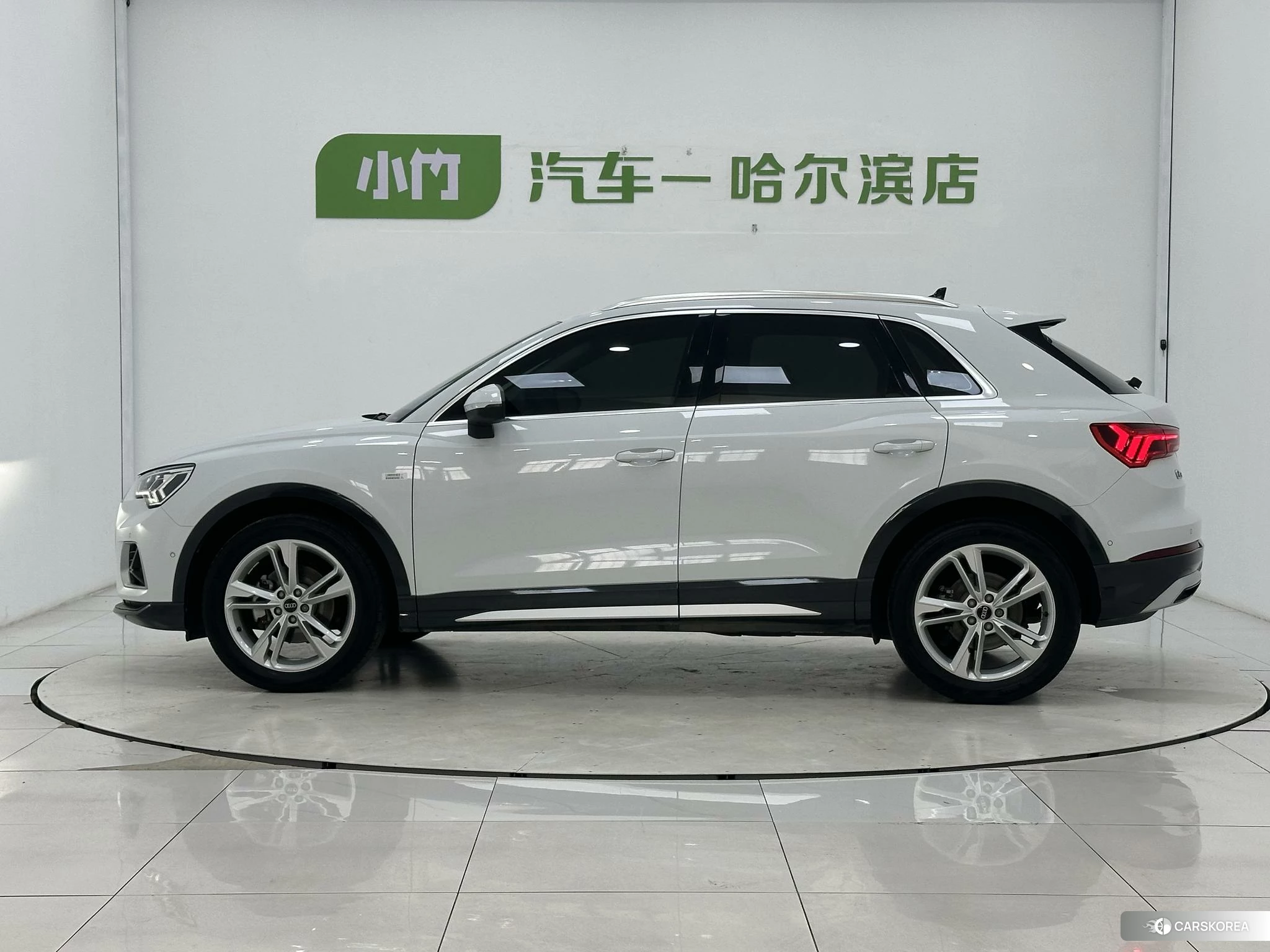 Audi Q3 2022 Белый из Китая, фото 4