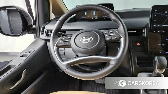 Hyundai Staria 2025 Серебристо-серый из Кореи, фото 4