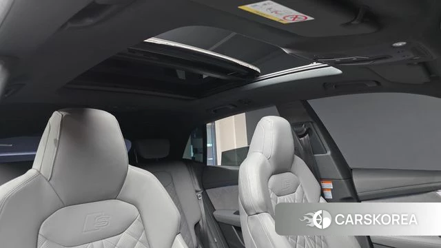 Audi Q8 (4M) 2023 Черный из Кореи, фото 4