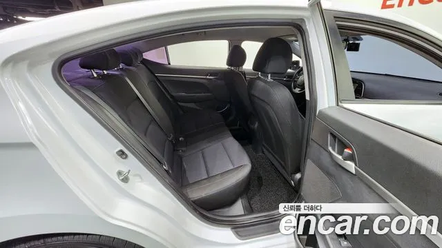 Hyundai Avante AD id 2440896 из Кореи 4