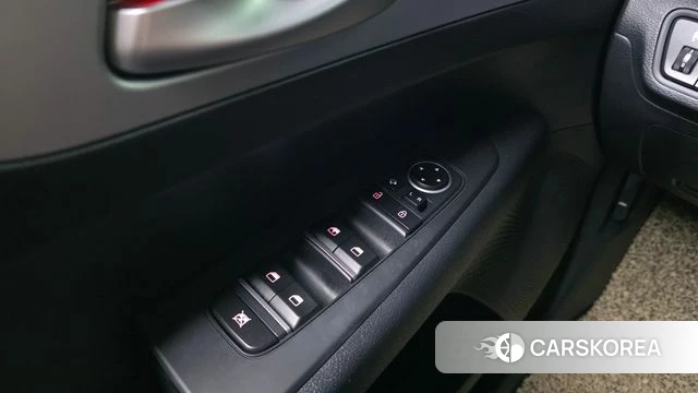 Kia The New K3 2nd generation 2023 Белый из Кореи, фото 4