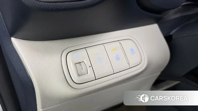 Hyundai Venue 2024 Серебристо-серый из Кореи, фото 4