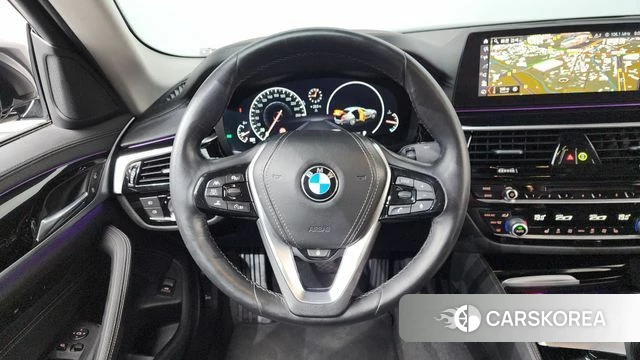 BMW 5 Series (G30) 2019 Черный из Кореи, фото 4