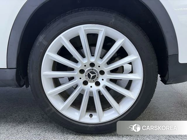 Mercedes-Benz GLA 2018 Белый из Китая, фото 4
