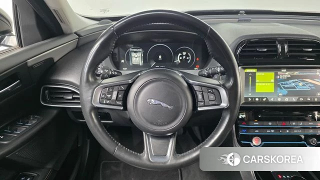 Jaguar XE 2018 Черный из Кореи, фото 4