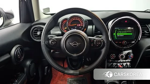 Mini Cooper 2019 Жемчужный цвет из Кореи, фото 4