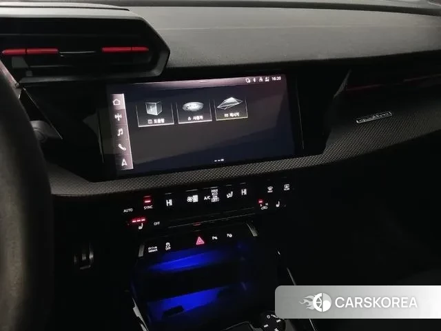 Audi RS3 (8Y) 2024 Черный из Кореи, фото 4