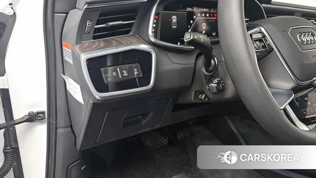 Audi A6 (C8) 2023 Белый из Кореи, фото 4