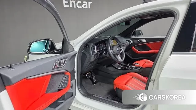 BMW 1 Series (F40) 2022 Белый из Кореи, фото 4