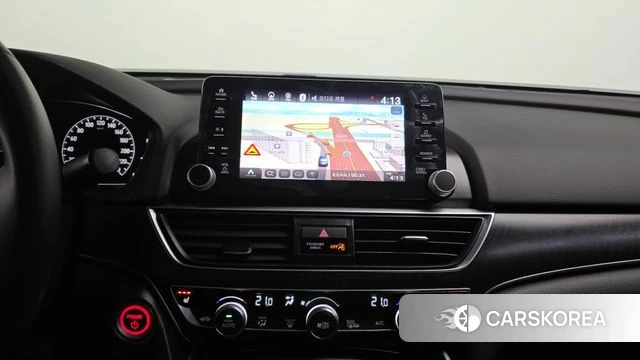 Honda Accord 10th Generation 2018 Белый из Кореи, фото 4