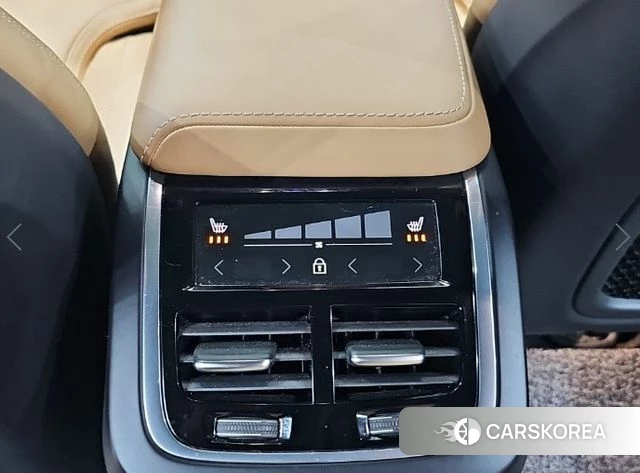 Volvo XC60 second Generation 2018 Черный из Кореи, фото 4