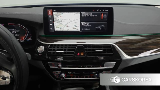 BMW 5 Series (G30) 2022 Черный из Кореи, фото 4