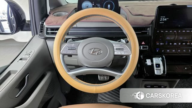 Hyundai Staria 2023 Черный из Кореи, фото 4