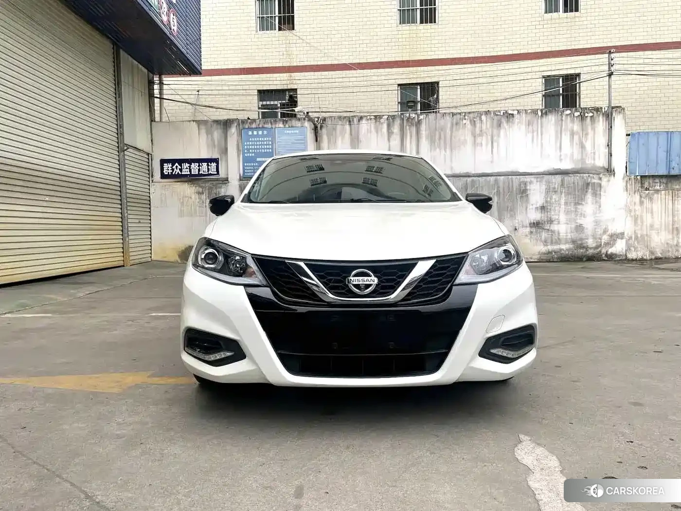 Nissan Tiida 2022 Белый из Китая, фото 4