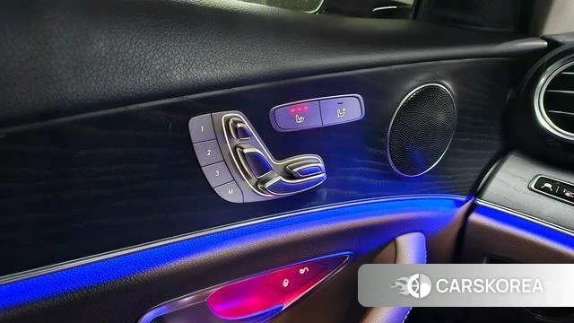 Mercedes-Benz E-Class W213 2018 Белый из Кореи, фото 4