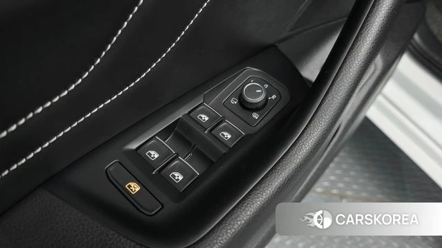 Volkswagen Arteon 2023 Белый из Кореи, фото 4