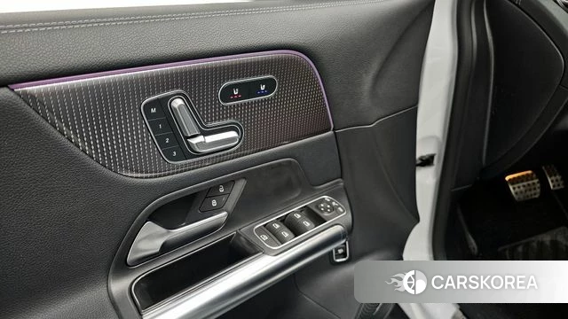 Mercedes-Benz EQA H243 2022 Белый из Кореи, фото 4