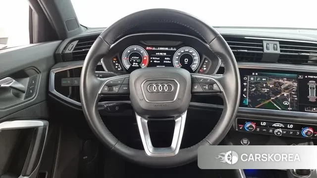 Audi Q3 (F3) 2020 Белый из Кореи, фото 4