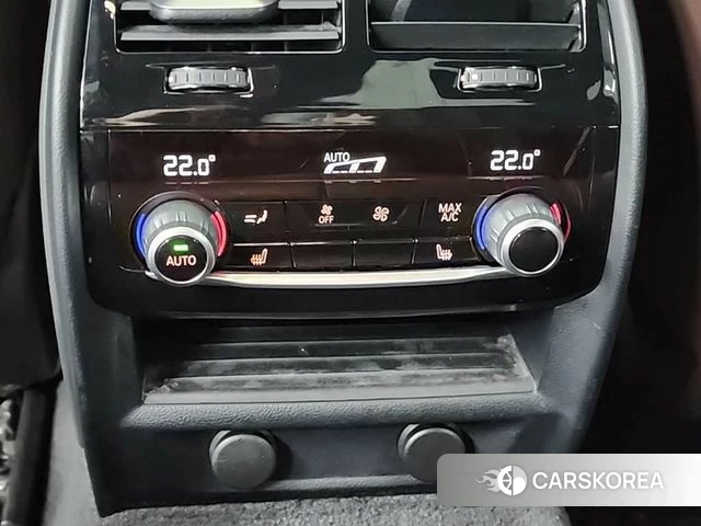 BMW 5 Series (G30) 2018 Белый из Кореи, фото 4