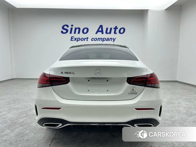 Mercedes-Benz Class A 2022 Белый из Китая, фото 4
