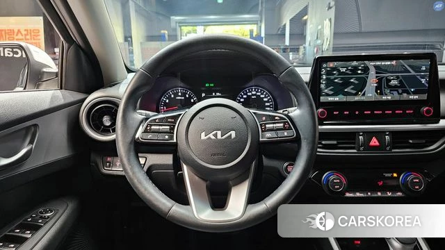 Kia The New K3 2nd generation 2022 Белый из Кореи, фото 4