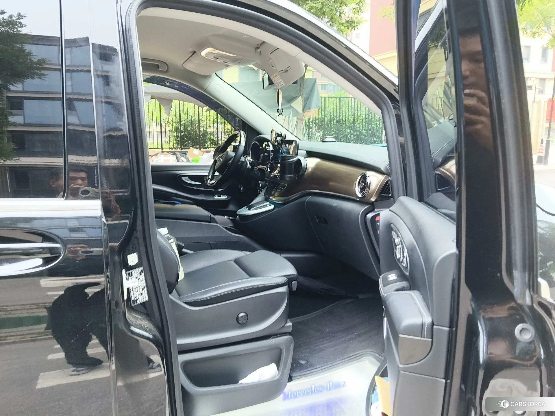 Mercedes-Benz V-class 2022 Черный из Китая, фото 4