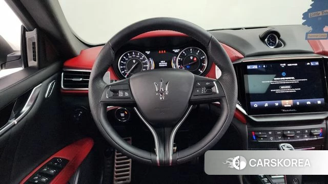 Maserati Ghibli 2021 Белый из Кореи, фото 4