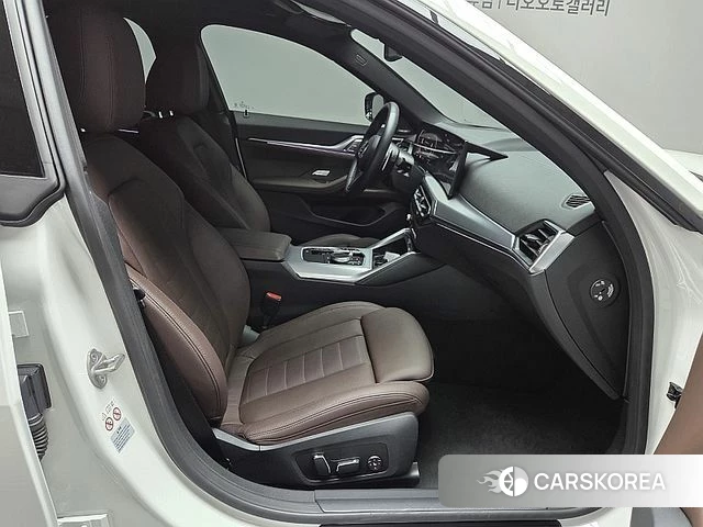 BMW 4 Series (G22) 2024 Белый из Кореи, фото 4