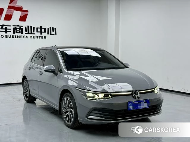 Volkswagen Golf 2023 Темно-серый из Китая, фото 4