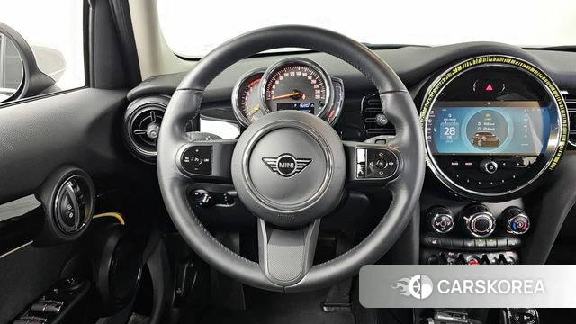 Mini Cooper 2022 Черный из Кореи, фото 4