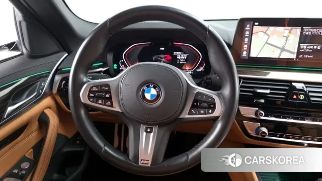 BMW 5 Series (G30) 2022 Белый из Кореи, фото 4