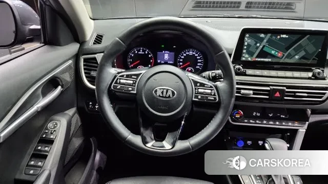 Kia Seltos 2021 Серый из Кореи, фото 4