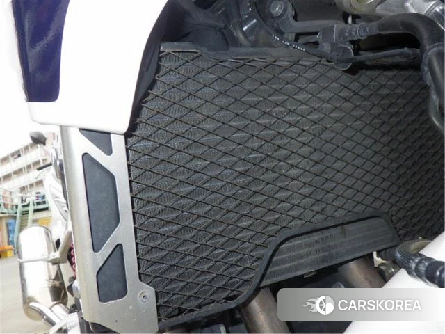 Проданный Honda CB1300SF BOLDOR id 3950096 из Японии