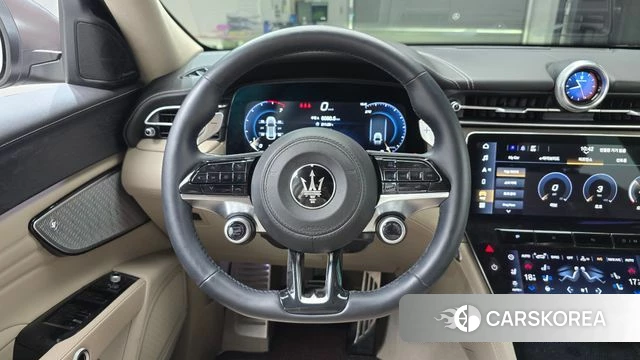 Maserati Grecale 2023 Коричневый из Кореи, фото 4
