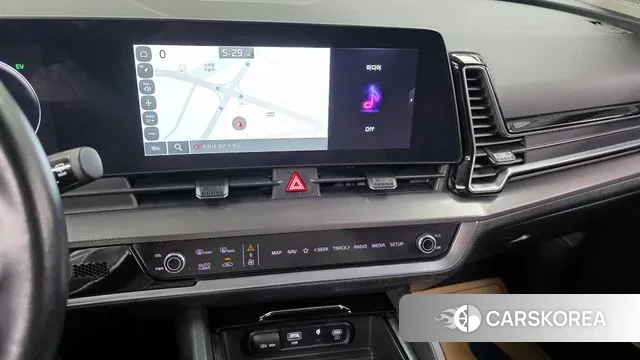 Kia Sportage 5th Generation Hybrid 2021 Белый из Кореи, фото 4