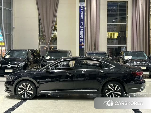 Volkswagen Passat 2022 Черный из Китая, фото 4