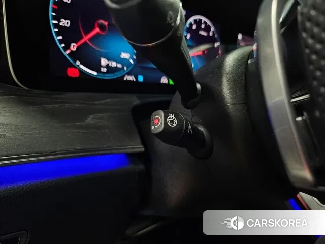 Mercedes-Benz E-Class W213 2022 Белый из Кореи, фото 4