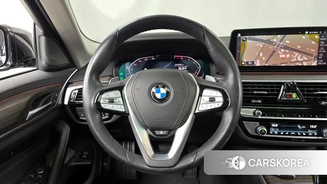 BMW 5 Series (G30) 2021 Черный из Кореи, фото 4