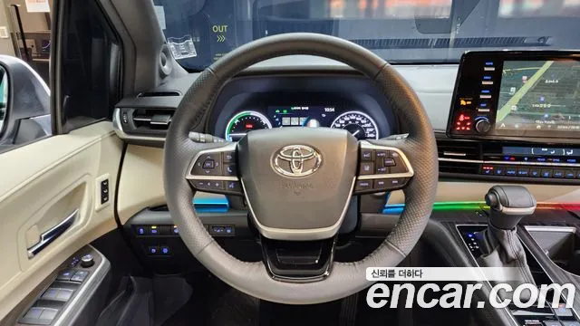 Toyota Sienna 4th Generation 2023 Белый из Кореи, фото 4