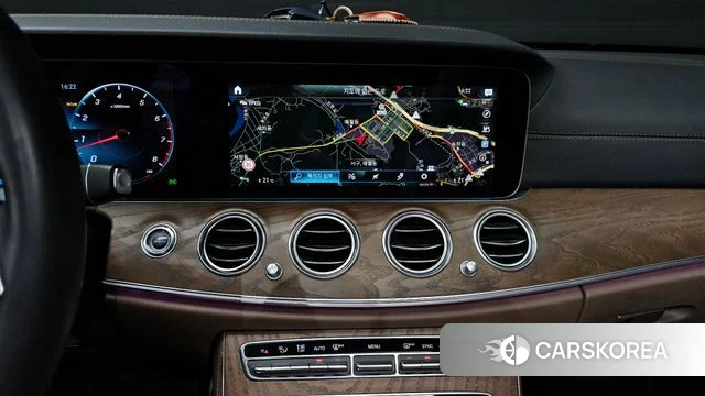 Mercedes-Benz E-Class W213 2022 Серый из Кореи, фото 4