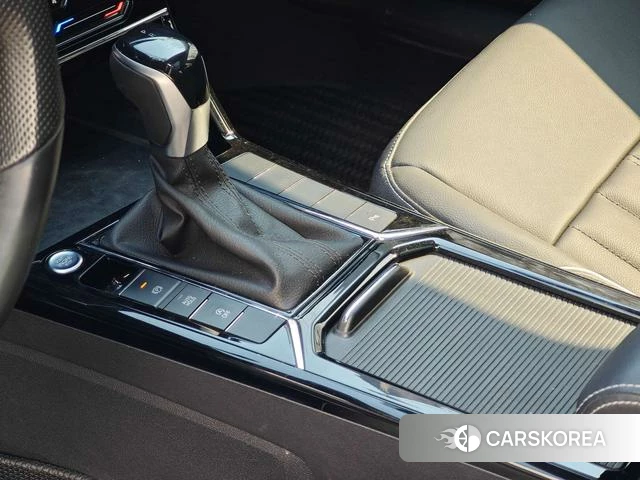 Volkswagen Passat 2022 Черный из Китая, фото 4