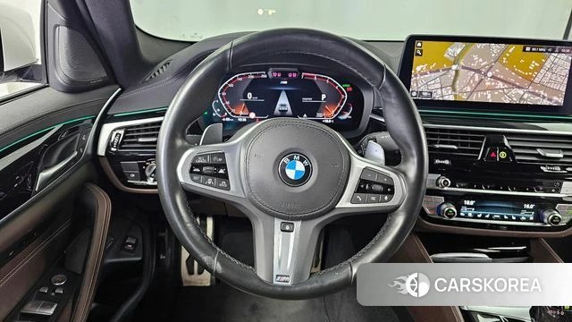 BMW 5 Series (G30) 2022 Белый из Кореи, фото 4