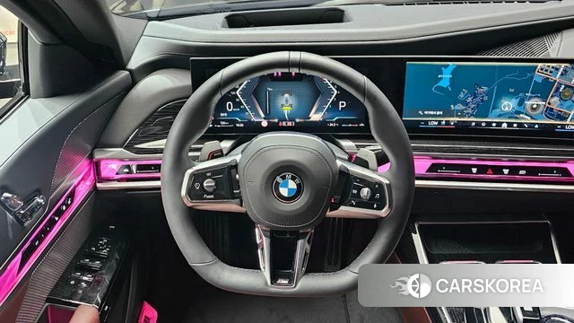 BMW 7 Series (G70) 2025 Серебряный двухцветный из Кореи, фото 4