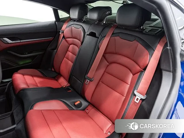 Porsche Taycan 2024 Синий из Кореи, фото 4