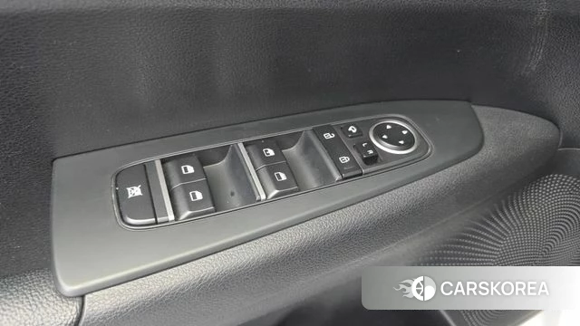 Kia The New K3 2nd generation 2021 Белый из Кореи, фото 4