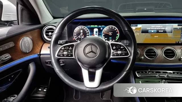 Mercedes-Benz E-Class W213 2019 Серебристо-серый из Кореи, фото 4