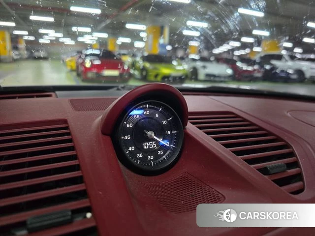 Porsche 911(992) 2021 Серебристо-серый из Кореи, фото 4